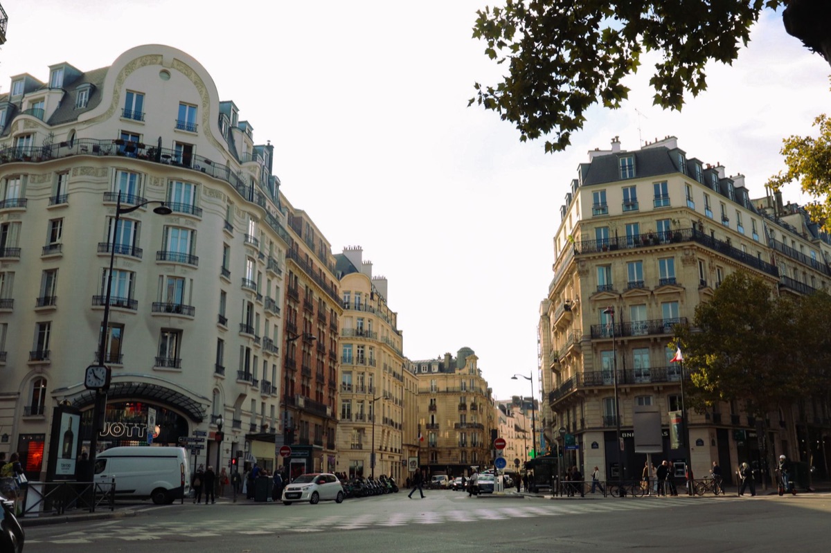 Bâtiment d'entreprise à Paris : dynamisme du travail
