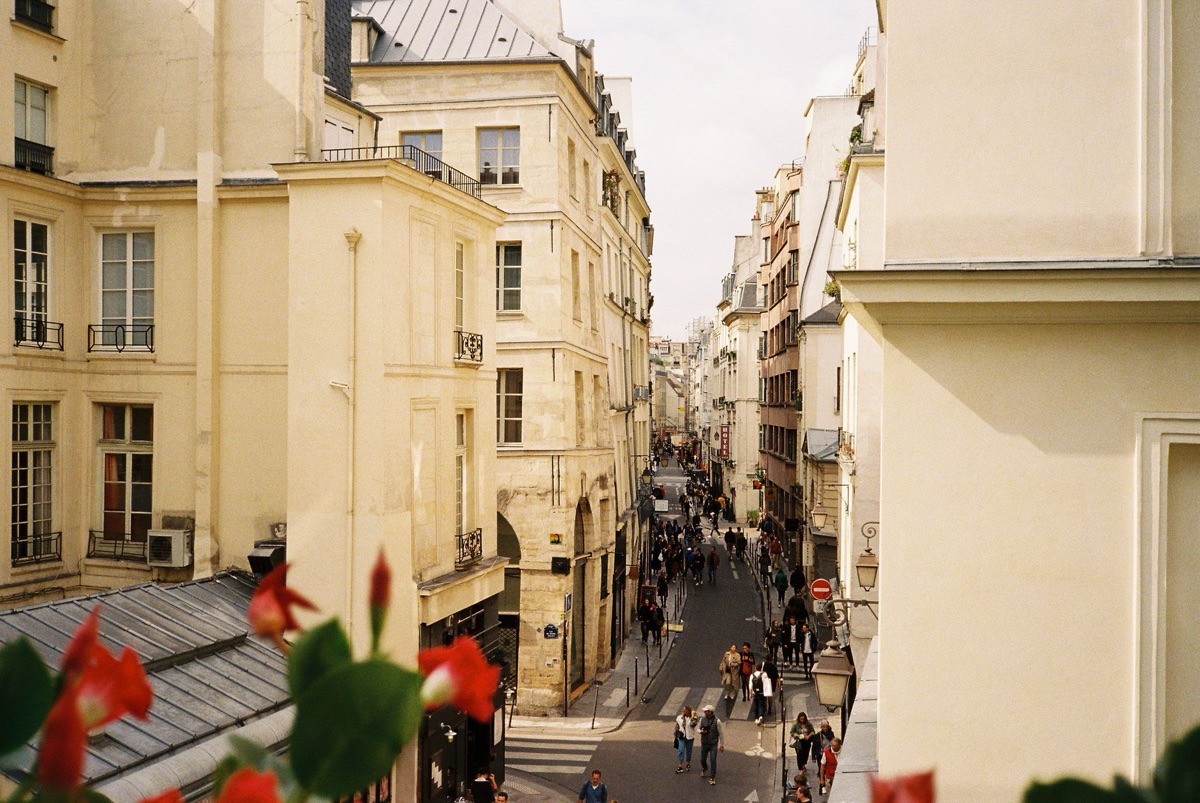 parisian street with people